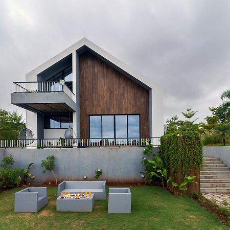 Stayvista At The Rainfield Villa With Gazebo & Lawn Nashik Exterior foto