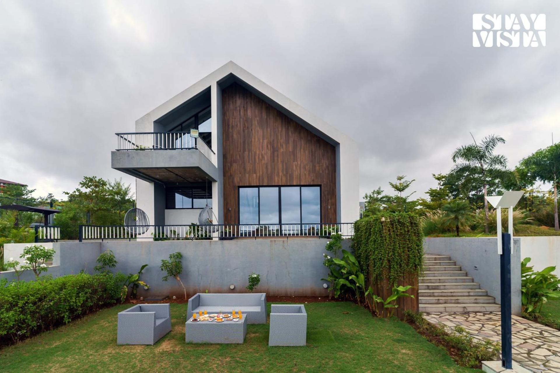 Stayvista At The Rainfield Villa With Gazebo & Lawn Nashik Exterior foto